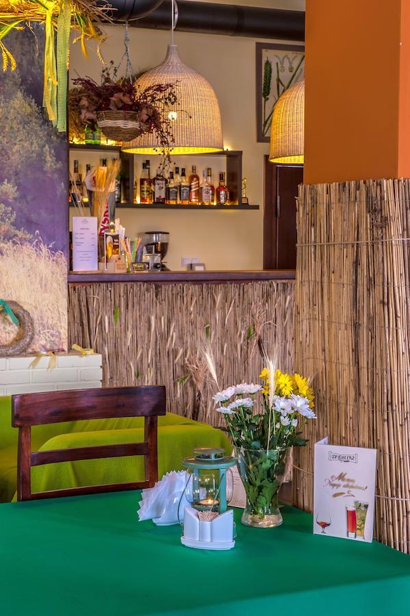 Zajazd Euforia & Restauracja Spichlerz Ciagowice Exteriör bild